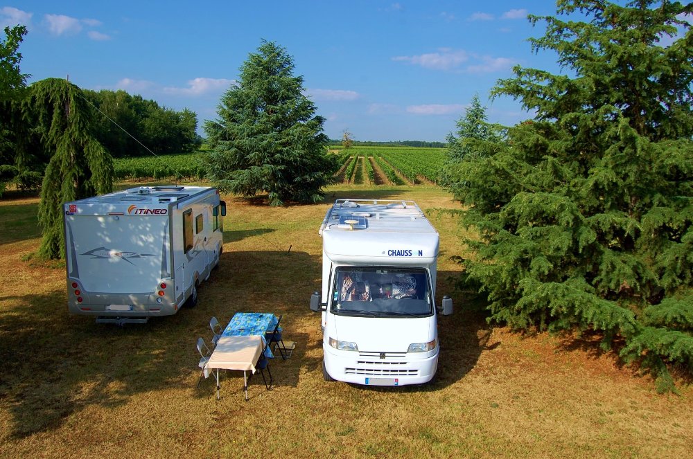 Aire camping-car  Vayres (33870) - Photo 7